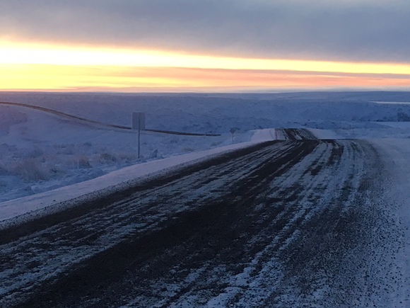 Inuvik-Tuktuyaktuk highway